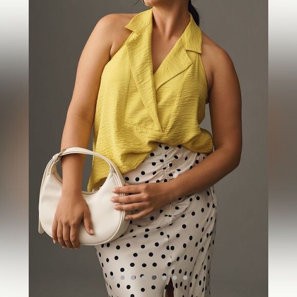 The Dylon Sleeveless Wide -Placket Top - Picture 5 of 8